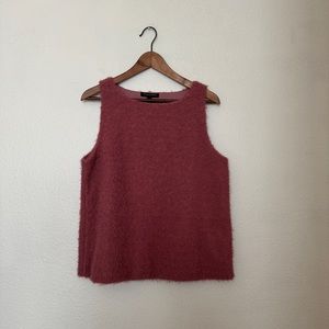 NWT Banana Republic Fuzzy Pink Tank Size M